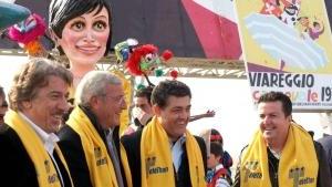 <b>CARNEVALE. </b>Da sinistra Columbro ai corsi con Marcello Lippi, Gaetano Gennai e Gianfranco Monti