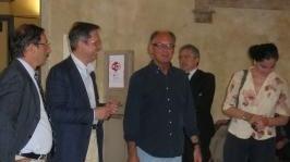 L’inaugurazione della mostra nell’atrio del Comune