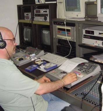 <strong>UNO STUDIO </strong>dell’emittente grossetana Tv9