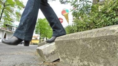 Cause a raffica contro il Comune per le buche nelle strade e nei marciapiedi