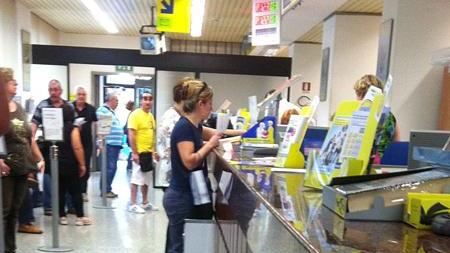 «Quattro ore per fare una raccomandata»