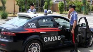 Una pattuglia del radiomobile dei carabinieri