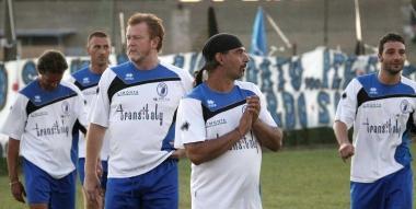 Una immagine del trofeo Mau Ovunque edizione 2010 