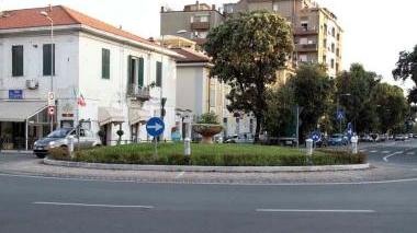 La rotatoria di Avenza alla Centrale