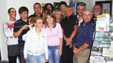 Un gruppo di donatori dell’Avis Casola