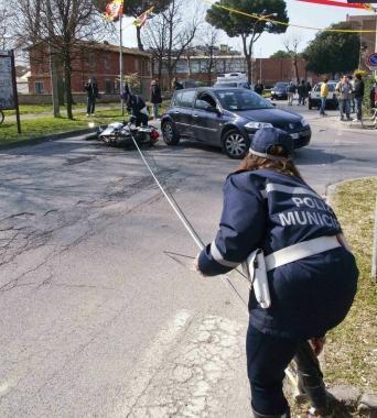 <b>INCIDENTE.</b> I vigili al lavoro 