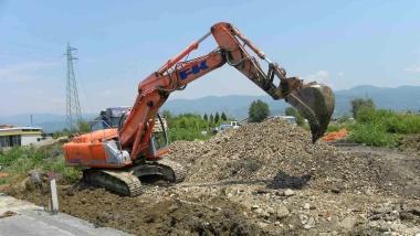 Lavori per 40 milioni, ma mancano le fogne