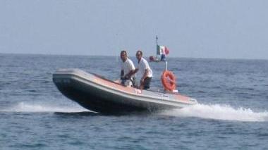 E' bufera sul gommone da 35mila euro