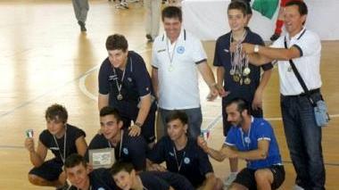<b>FOLLONICA HOCKEY</b> La squadra Under 17 campione d’Italia