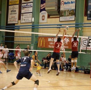 <b>MURO.</b> LEuronavi in azione (foto Paolo Vivaldi) 