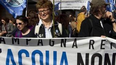 «Altolà ai profitti sull'acqua»