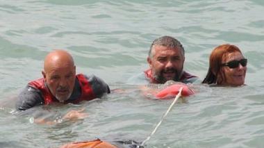 Alcune immagini della giornata sulla sicurezza organizzata ieri mattina davanti ai bagni Bisori
