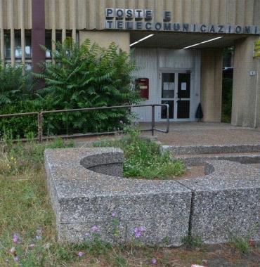 <b>SPORCIZIA.</b> Fuori dalle Poste 