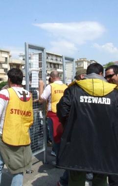 Controlli a tifosi (foto darchivio) 