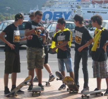 Gli skaters anti nucleare 
