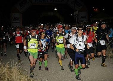 La partenza dal parco di Galceti dei trecentocinquanta atleti 