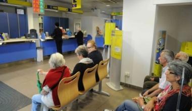 Ancora file alle Poste tra rabbia e rassegnazione
