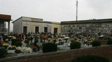 Il cimitero di Cenaia e il sindaco D’Addona