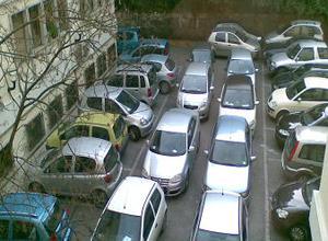 Sì a nuovi negozi lungo la provinciale parcheggi facoltativi