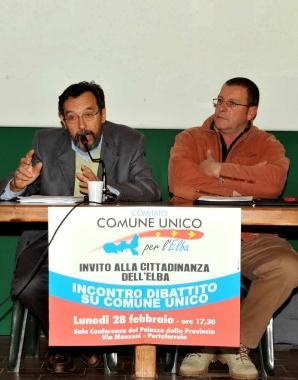 Gabriele Orsini e Maurizio Serini durante lassemblea organizzata nella sede della Provincia sul Comune unico 