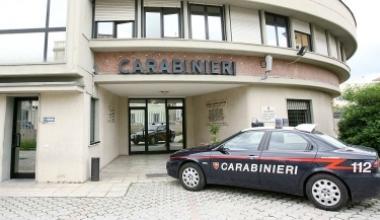 Denunciato per furto di cavi elettrici e materiali metallici