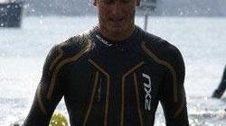 Nuoto, impresa dell'ironman Bossini: Alicudi-Filicudi con forza mare 4
