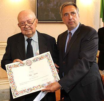 Livornina d'Oro ad Aldo Santini"Narratore e spirito della città"