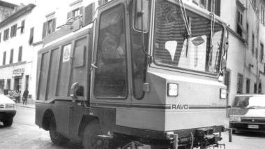Una spazzatrice simile a quelle in azione in questi giorni a S. Marcello