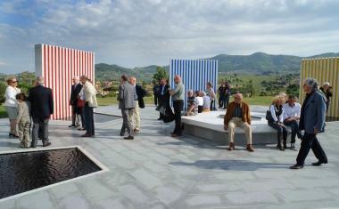 Inaugurazione della Fontana di Buren nel parco della M&agrave;gia   