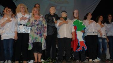 Gli insegnanti del Polo Cattaneo durante lo spettacolo