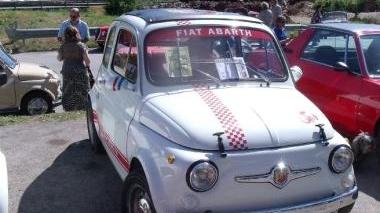 Moto e auto d'epoca in giro per la Garfagnana