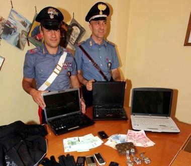 Computer e soldi recuperati dopo la rapina 