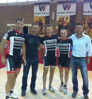<b>QUARTIER GENERALE</b> Rossi, Lelli Baldini, Chechi e Roberto Moretti al palasport 