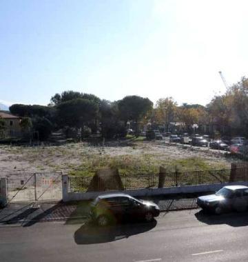 Larea dove cera lhotel Mediterraneo 