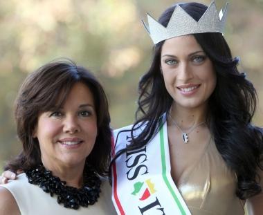 Patrizia Mirigliani con Miss Italia Francesca Testasecca 