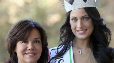 Patrizia Mirigliani con Miss Italia Francesca Testasecca