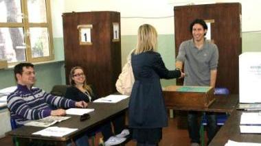 I seggi elettorali si sono insediati ieri