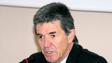 Sopra una veduta aerea dell’ospedale di viale Alfieri a fianco Bonsignori