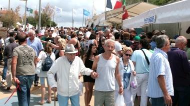 Tanta gente ieri a Caletta per la Festa del Pesce