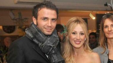 Giampaolo e Silvia ad una esposizione delle opere della giovane artista