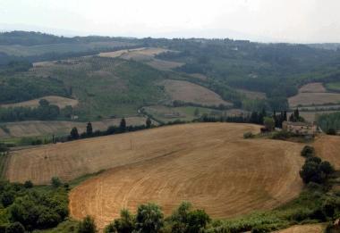 Una veduta panoramica dellex tenuta Gaslini a Montefoscoli 