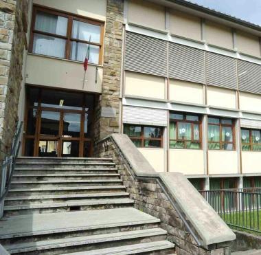 Lingresso della scuola elementare Collodi    