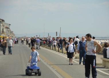 Lungomare chiuso al traffico da stasera fino al 28 agosto