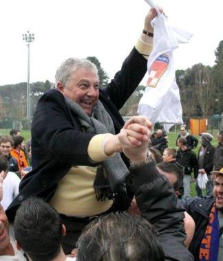 Lesultanza del presidente della Pistoiese il 27 marzo a Forte dei Marmi per la promozione in serie D 