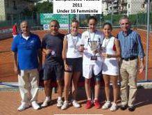 La formazione Under 16 del Tc Bisenzio Campione toscana 
