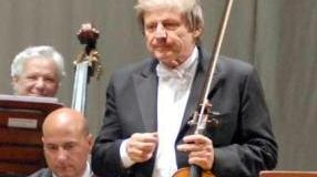Uto Ughi in concerto nella basilica di S. Frediano