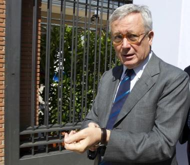 <strong>PROTESTE.</strong> Un corteo dei balneari e il ministro Giulio Tremonti