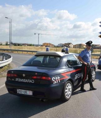 Un posto di controllo dei carabinieri   