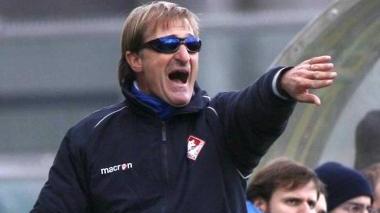 Gianmarco Remondina e, a destra Gaeta al tiro