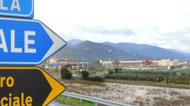 Una veduta dalla tangenziale est dell’area ex Pallavicini, dove un gruppo di imprenditori tra cui la Sirim di Baldi e Ferrari vuole costruire un centro direzionale. Al centro Andrea Baldi, a destra Orazio Ferrari